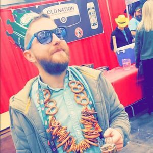 Meet your Posher, Brady